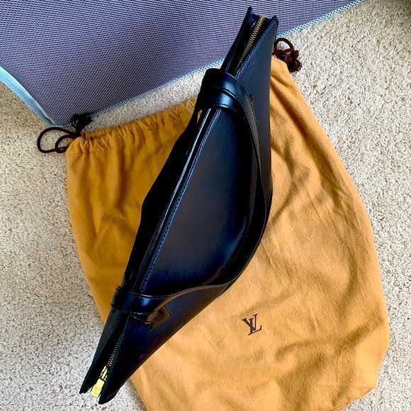 Louis Vuitton St. Jacques Epi GM *100% Authentic* - Picture 4 of 8